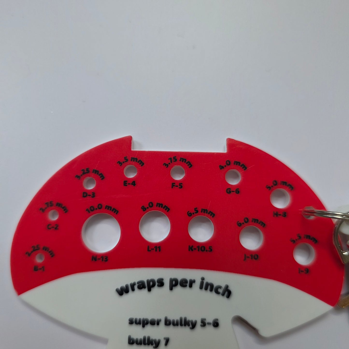 Knitting needle guage sizer mushroom