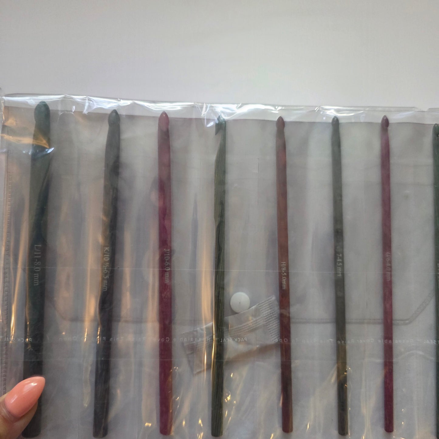 Knitter's Pride dreamz symfonie wood crochet hook set. 8 sizes. Single ended