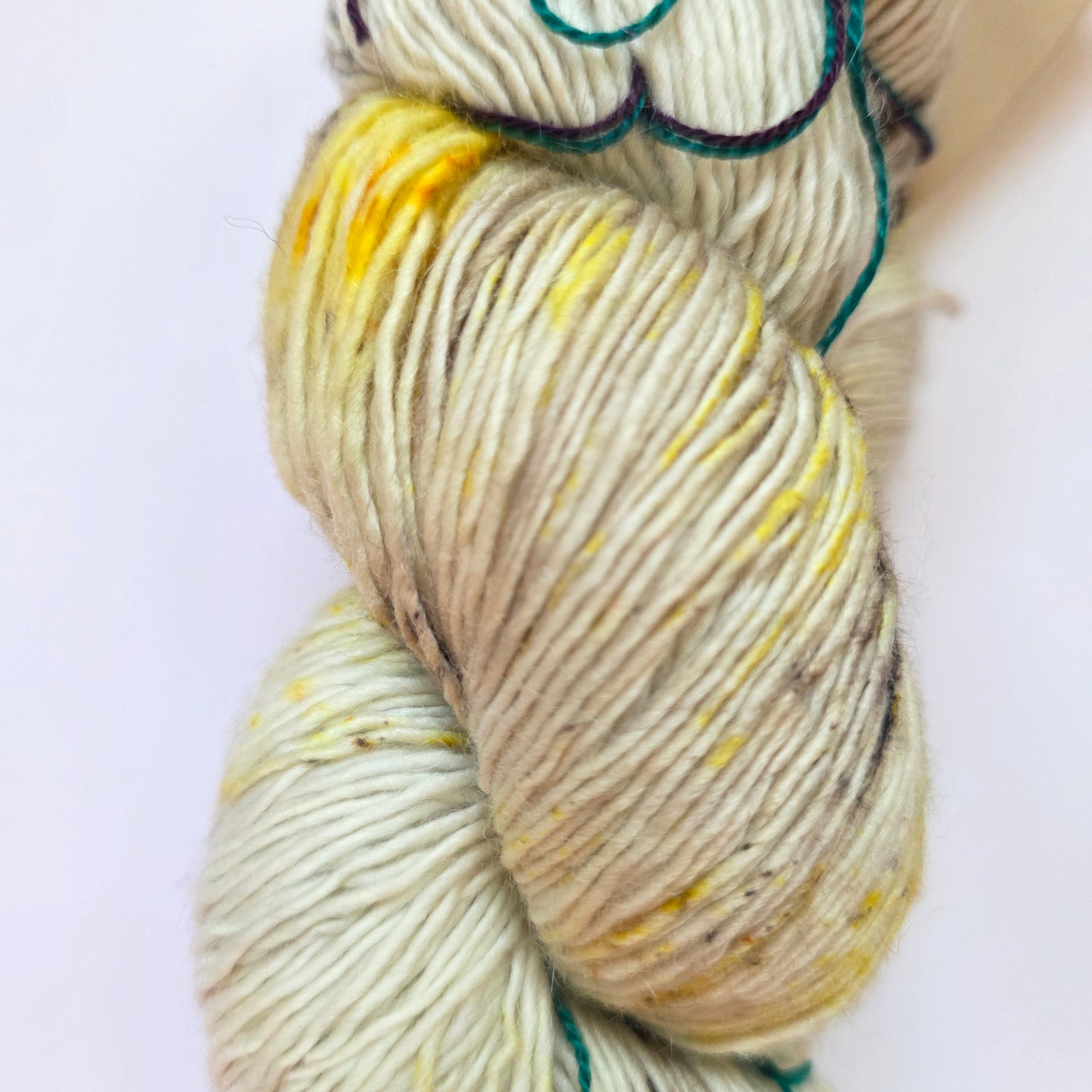 Madelinetosh Tosh Mo light Single ply fingering