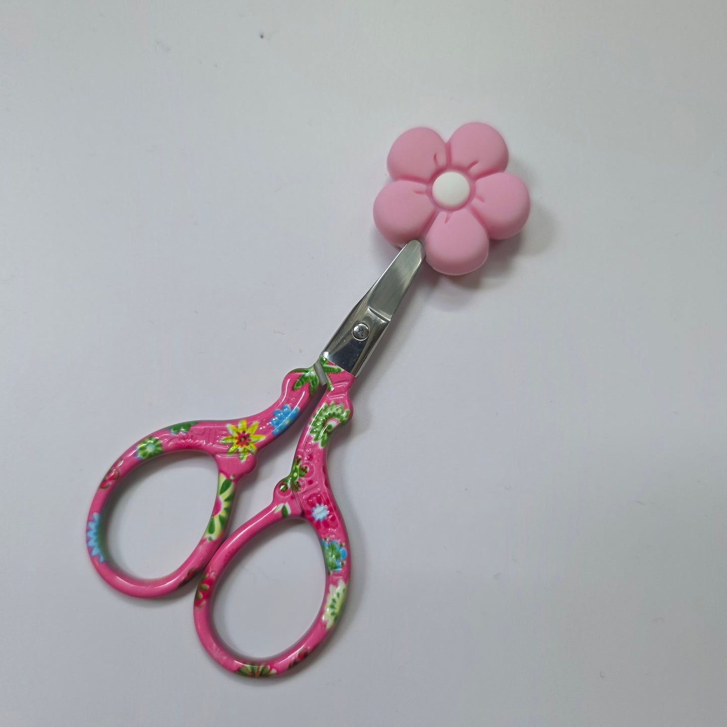 Sharp craft scissors with stopper