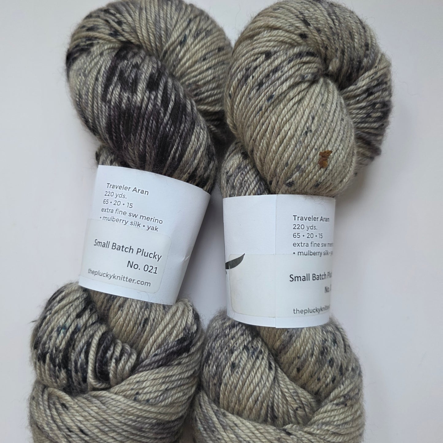 Plucky knitter Traveler Aran