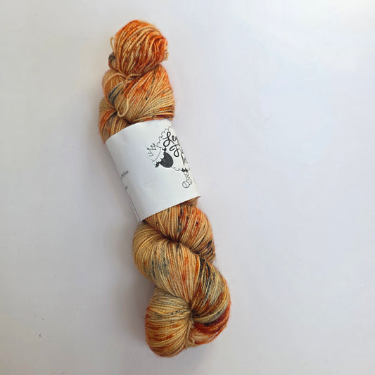 Legacy fiber arts glitzy toes with stellina/sparkle