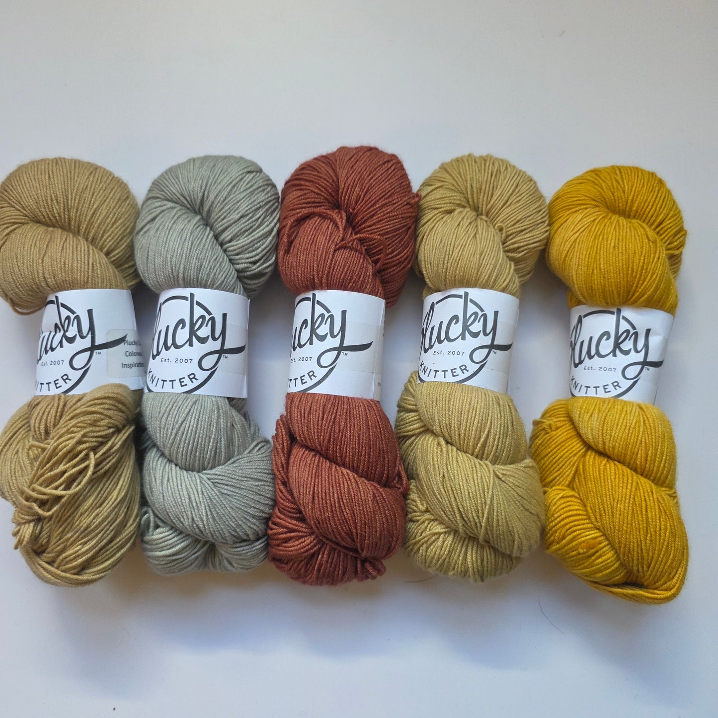 Plucky knitter Snug Fingering