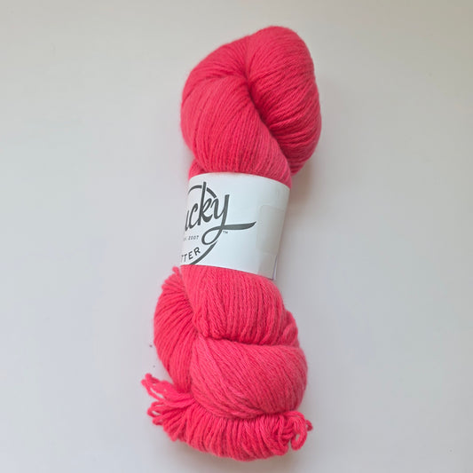 Plucky knitter Yakkity DK. 100% yak