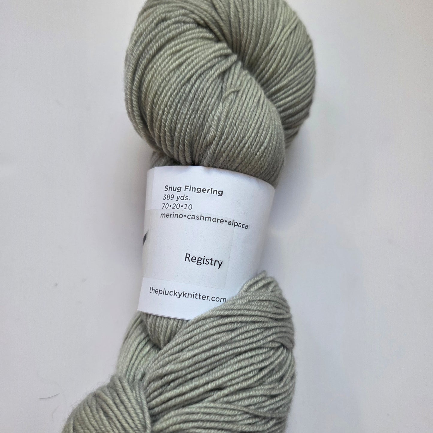 Plucky knitter Snug Fingering