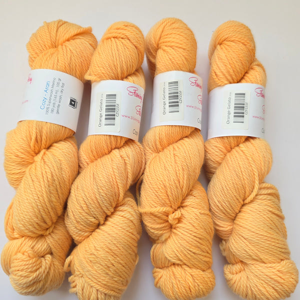 Stunning string studio Cozy aran
