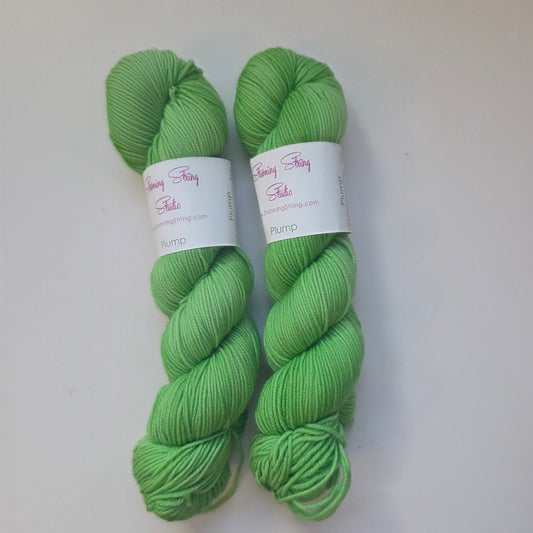 Stunning string studio Plump DK