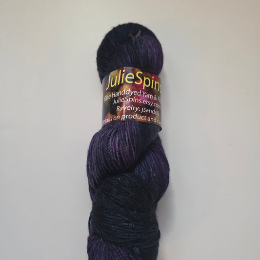 Julie Spins MCN Fingering