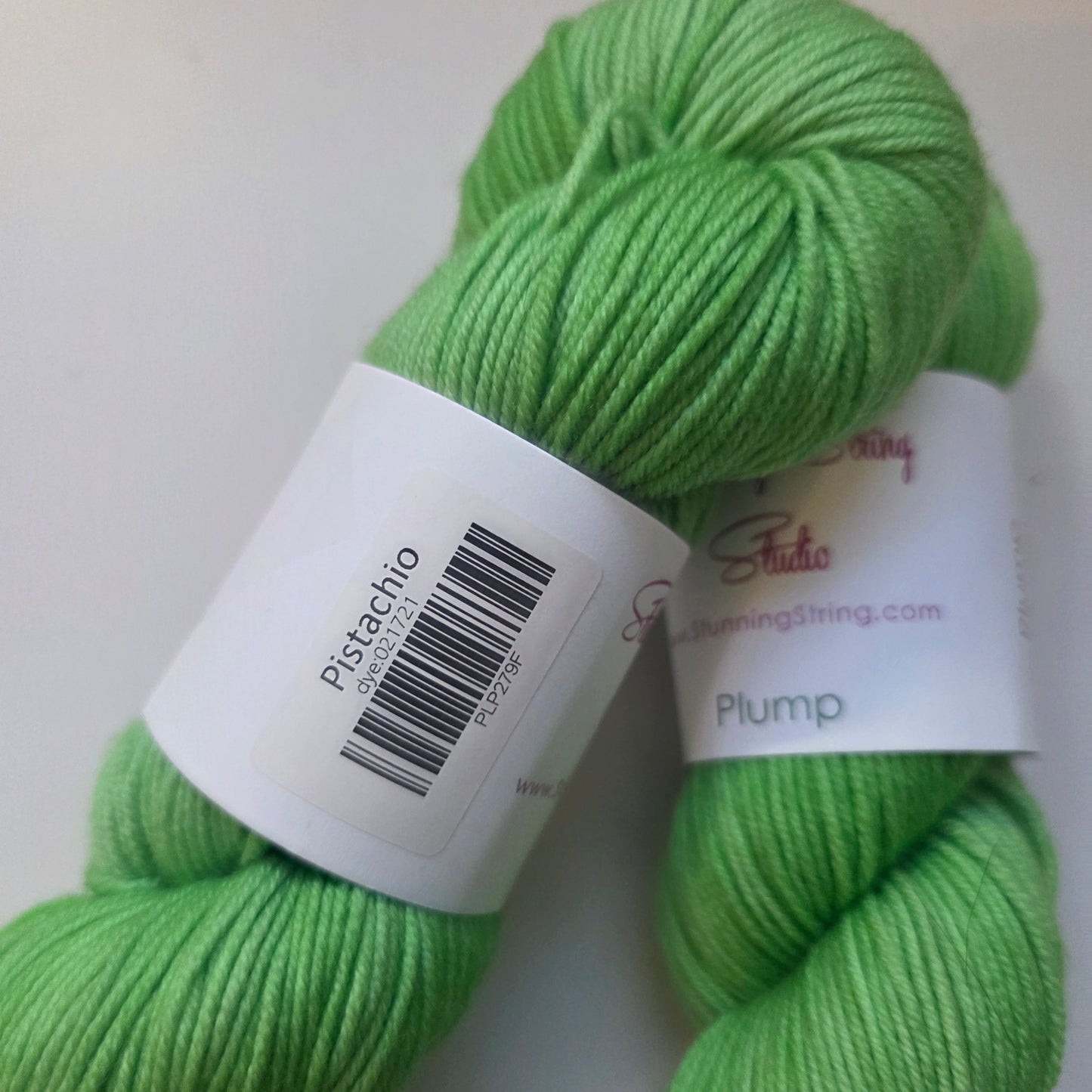 Stunning string studio Plump DK
